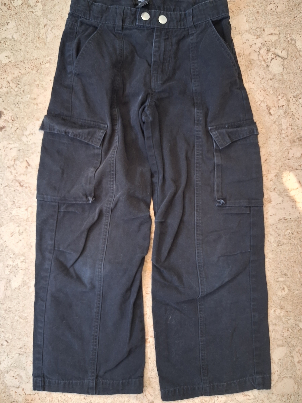 Forever 21 Kids Size 9/10 Dark Black Cargo Pants with Flap Pockets